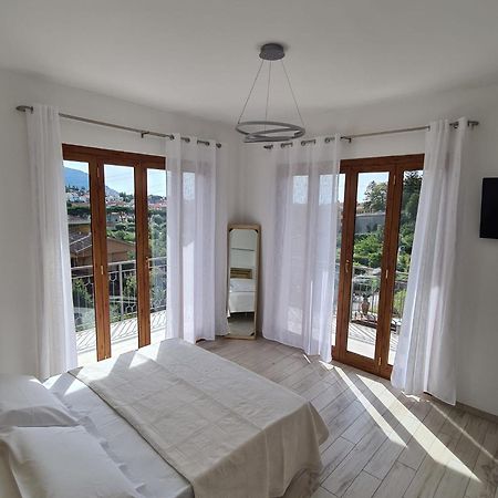 Villa Mafalda Pietra Ligure Exterior foto